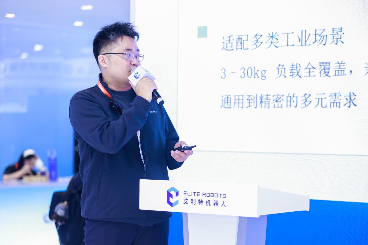 迈幸机器人销售总监 杨潍恺